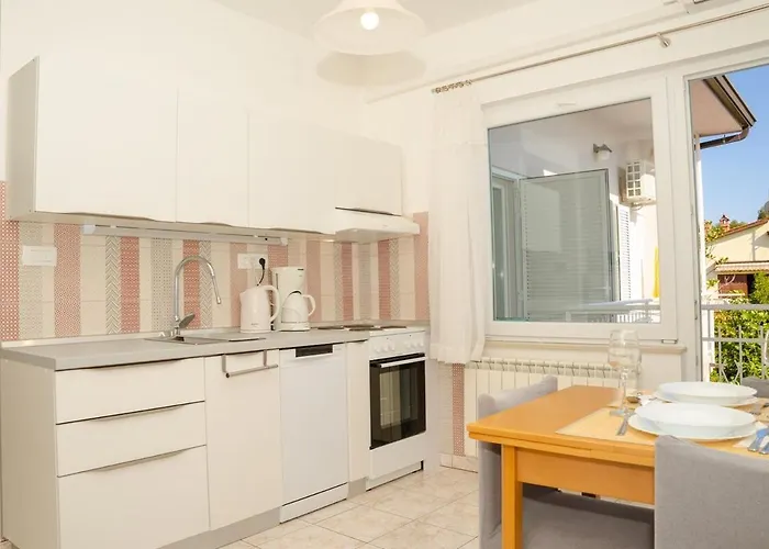 Appartement Comfort ,1bdr App With Sea View,ac,41 Rabac